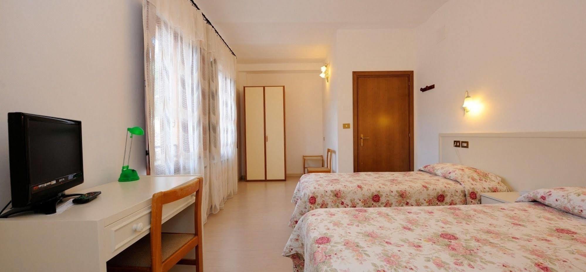 Hotel San Sebastiano Perugia Buitenkant foto