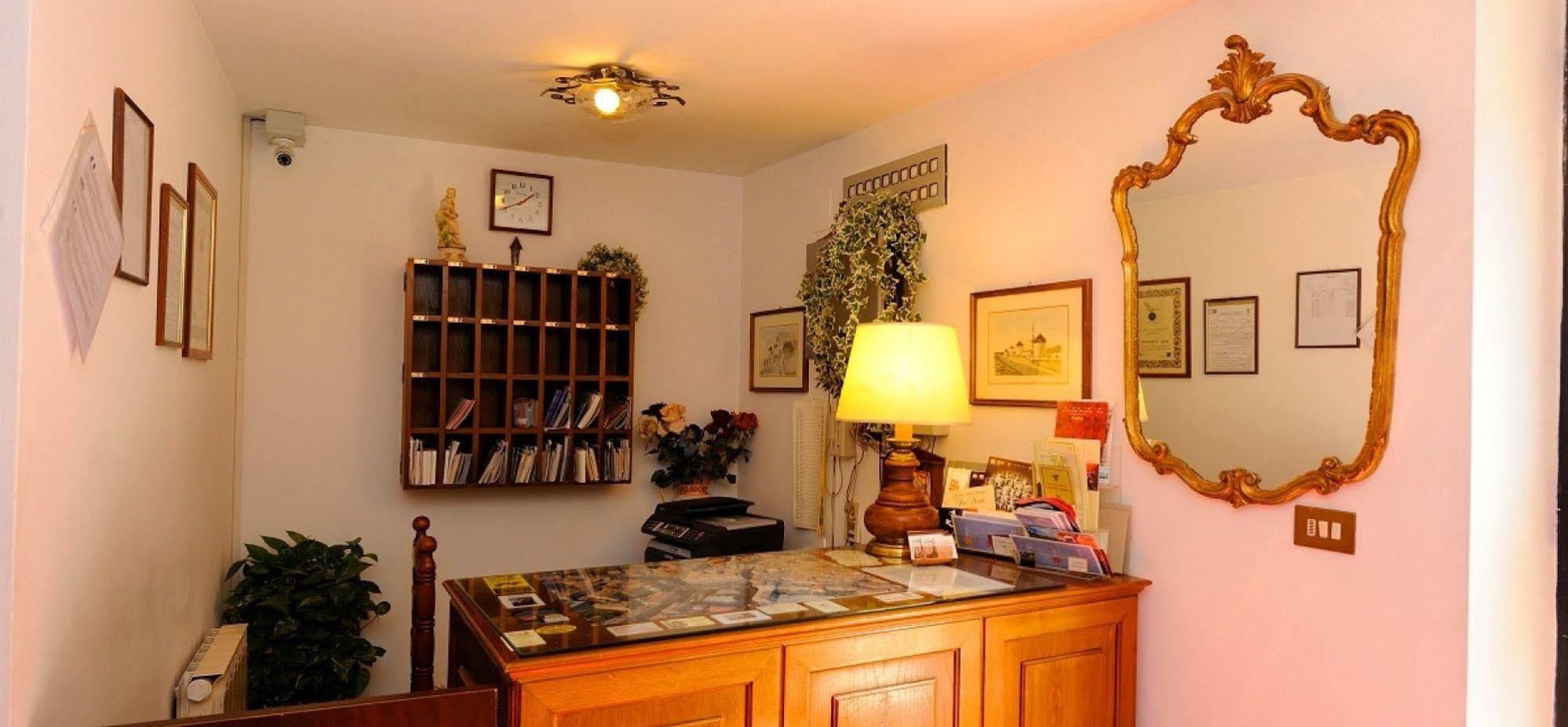 Hotel San Sebastiano Perugia Buitenkant foto