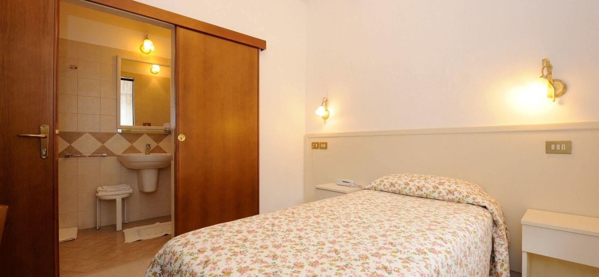 Hotel San Sebastiano Perugia Buitenkant foto